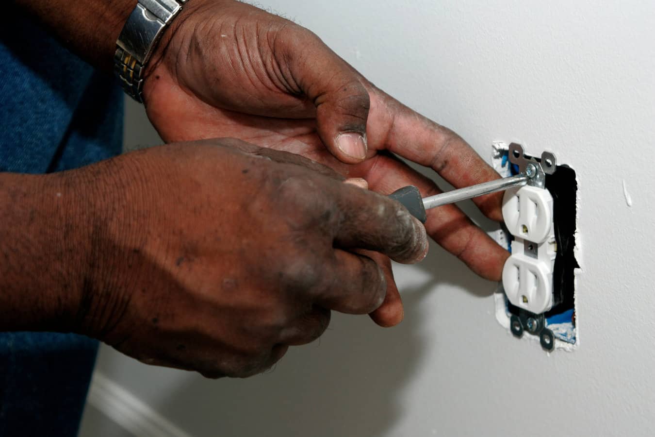 Installing a wall outlet